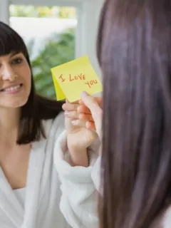 How to Combat Negative Self-Talk & Build Body Confidence - Cover Image