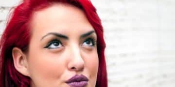 Mastering the Cut Crease: Step-by-Step Tutorial for Dramatic Eyes - Cover Image