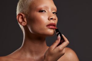 Long-Lasting Lip Looks.